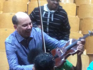 Bronx JHS 144 - an impromptu fiddle lesson