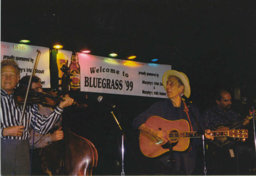 Vassar Clements with John Herald at Big Apple Bluegrass '99 - photo Elizabeth Jean